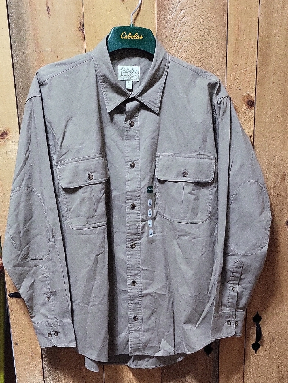 Never Worn Cabela's Men's Large Lightweight Button-Up Shirt -